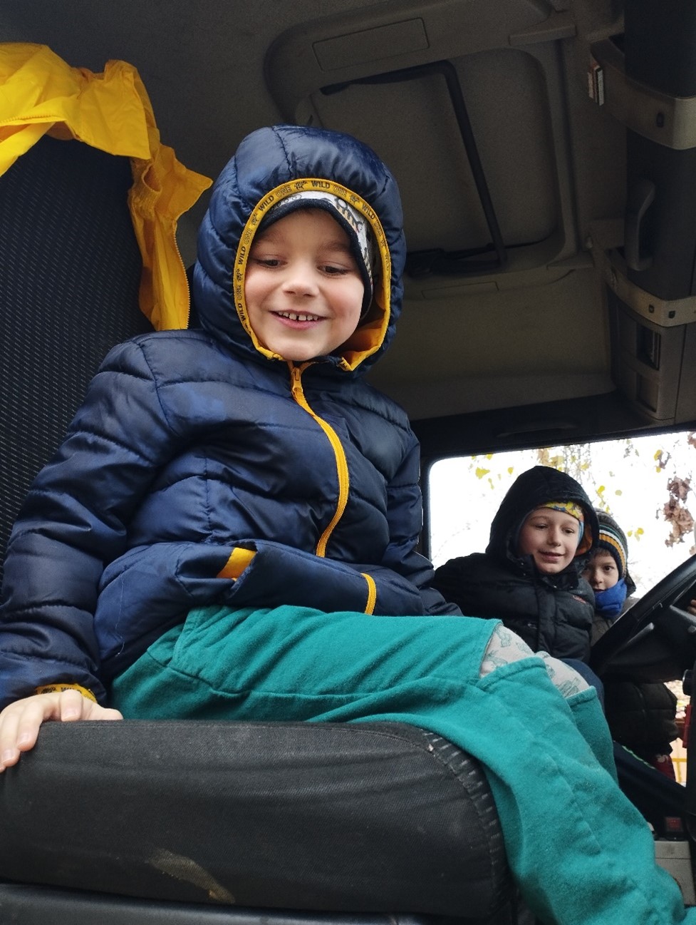 Ismerkedés a kukásautóval